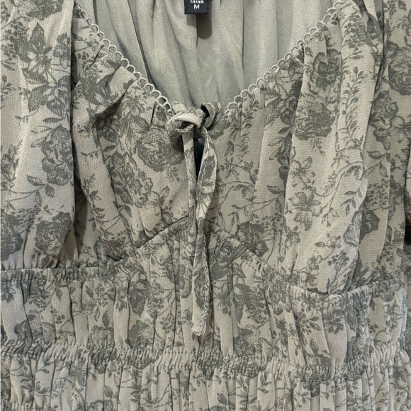 Trixxi Floral Mini Dress in Green 
(Marshall's) never worn brand new -no tags - Picture 7 of 7
